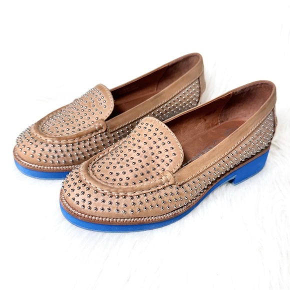 Jeffrey Campbell Tan Leather Silver Studded Blue Sole Slip On Chunky Loafer Flat - Picture 6 of 14